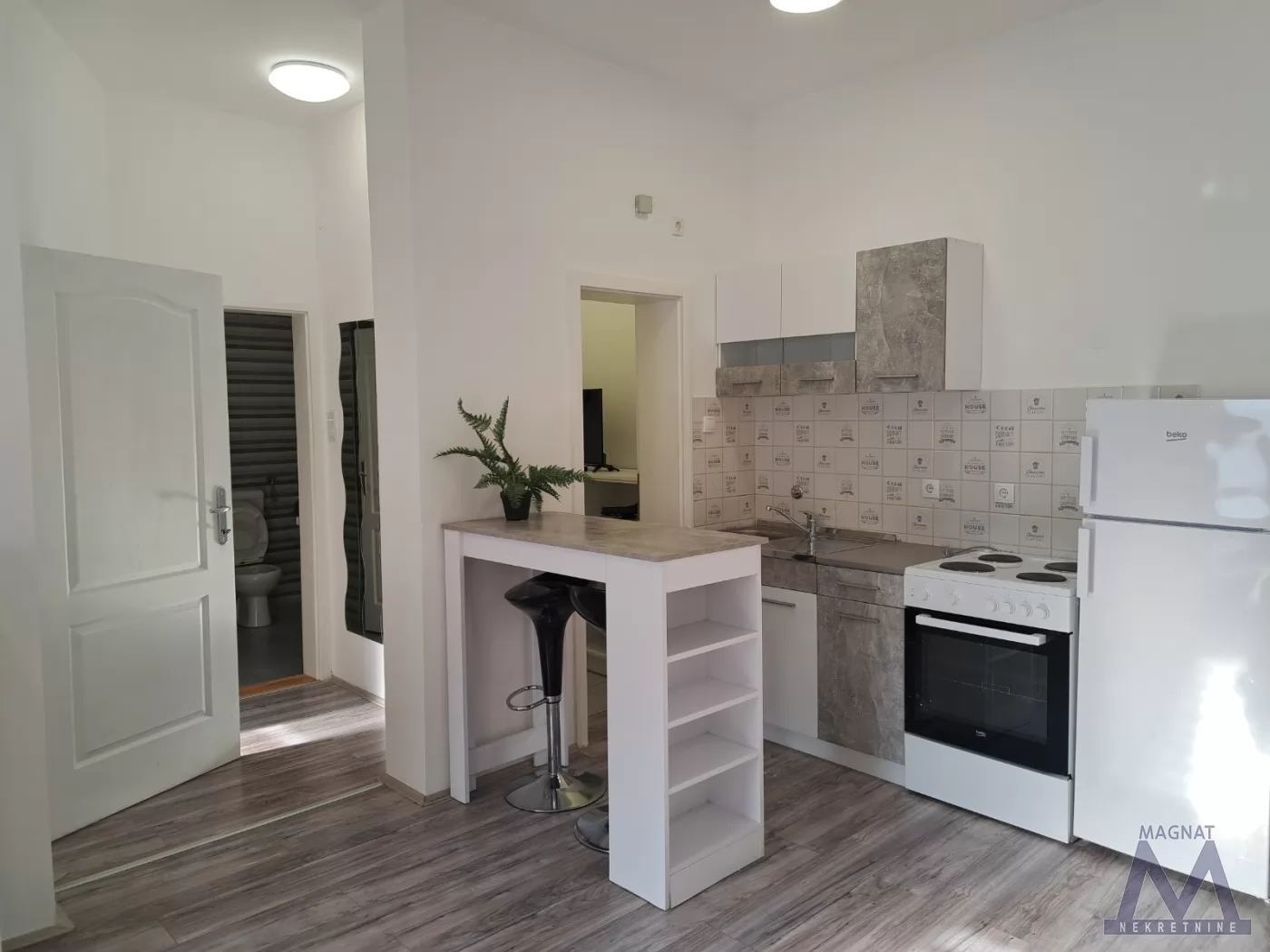 Stan,NOVI SAD,BULEVAR,kv: 71, € 204800, ID: 1019407 3