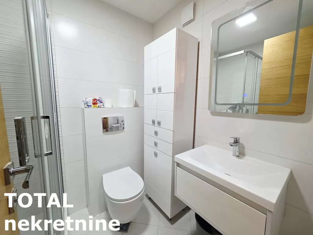 Stan,NOVI SAD,CENTAR,kv: 42.00, € 155000, ID: 1102887 11