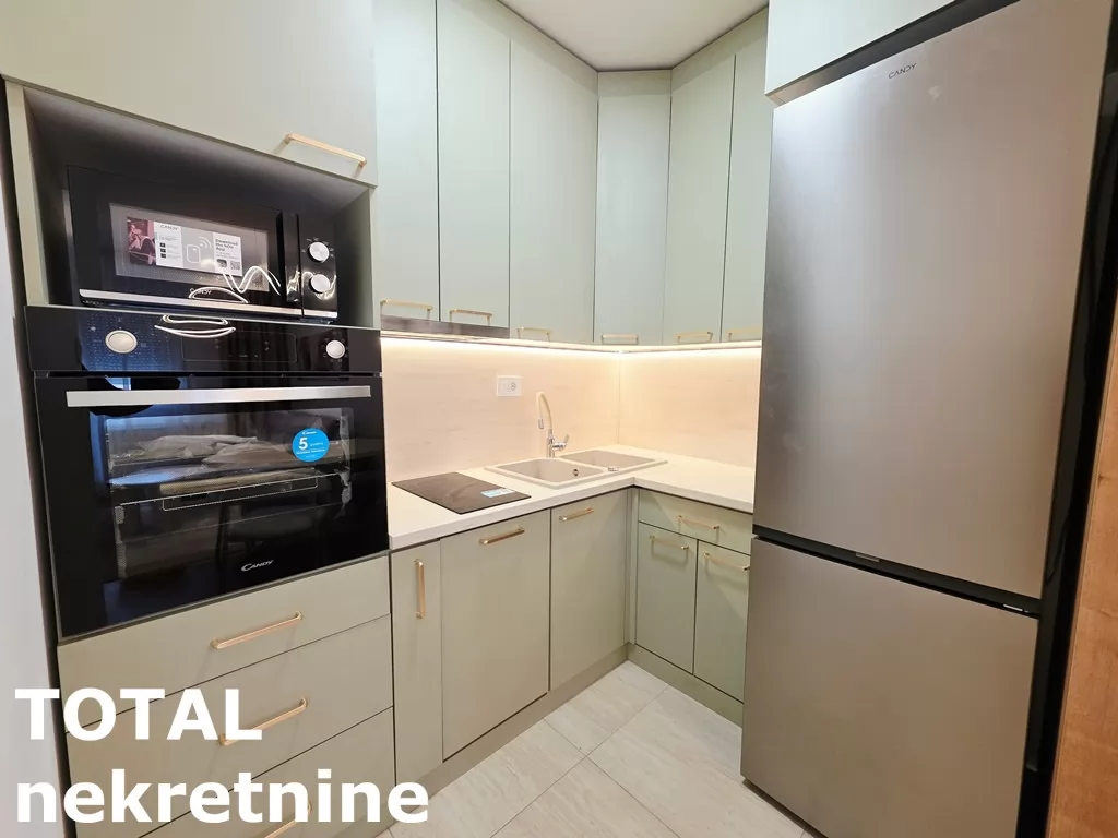Stan,NOVI SAD,CENTAR,kv: 42.00, € 155000, ID: 1102887 7