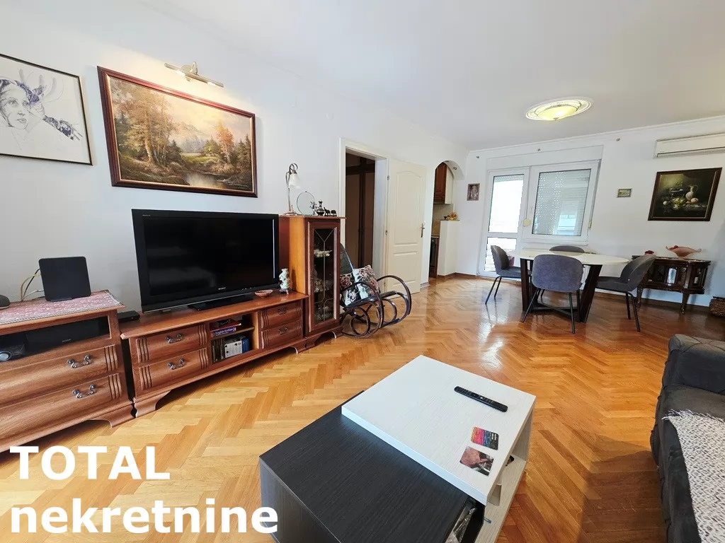 Stan,NOVI SAD,PODBARA,kv: 70.00, € 195000, ID: 1102885 4