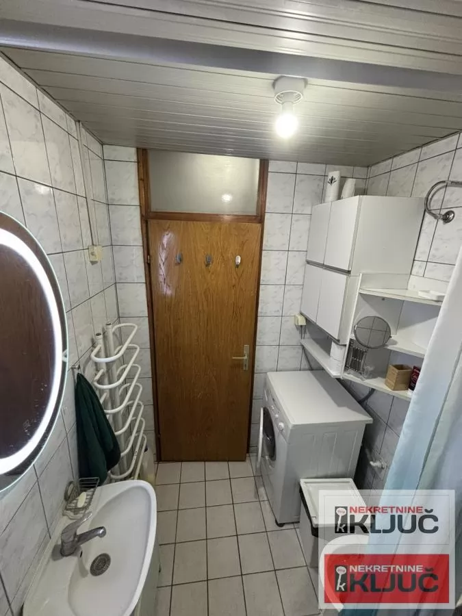 Garsonjera u centru Novog Sada, 25 m², 1. sprat 6