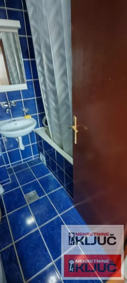 Jednoiposoban stan 33 m², Socijalno, Novi Sad, 5. sprat 10