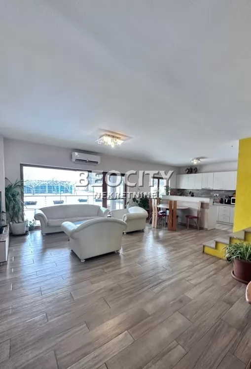 Petosobna kuća, 360 m2 ID: 133947 2