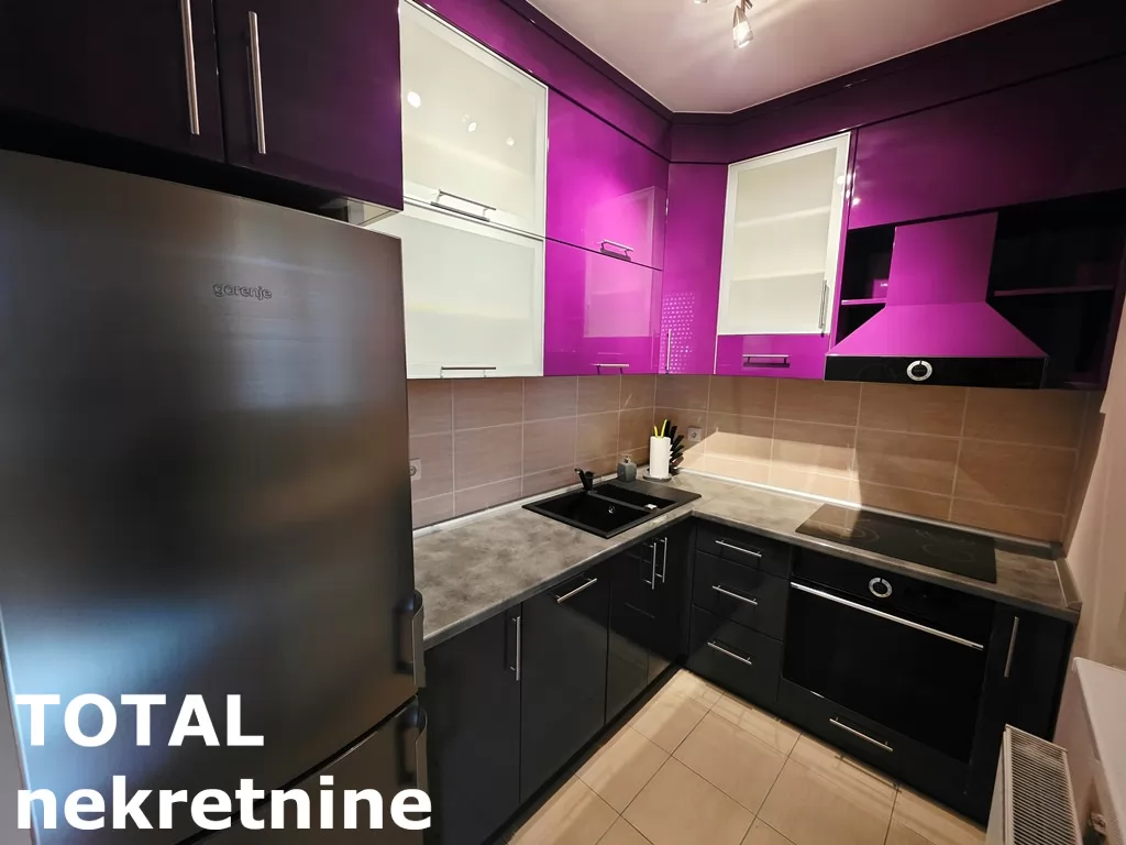 Stan,NOVI SAD,NOVA DETELINARA,kv: 72.00, € 180000, ID: 1102898 5