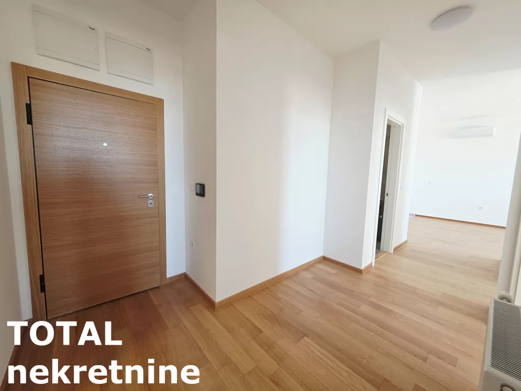 Stan,NOVI SAD,PODBARA,kv: 79.00, € 260700, ID: 1102429 17