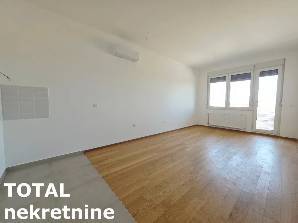 Stan,NOVI SAD,PODBARA,kv: 79.00, € 260700, ID: 1102429 2