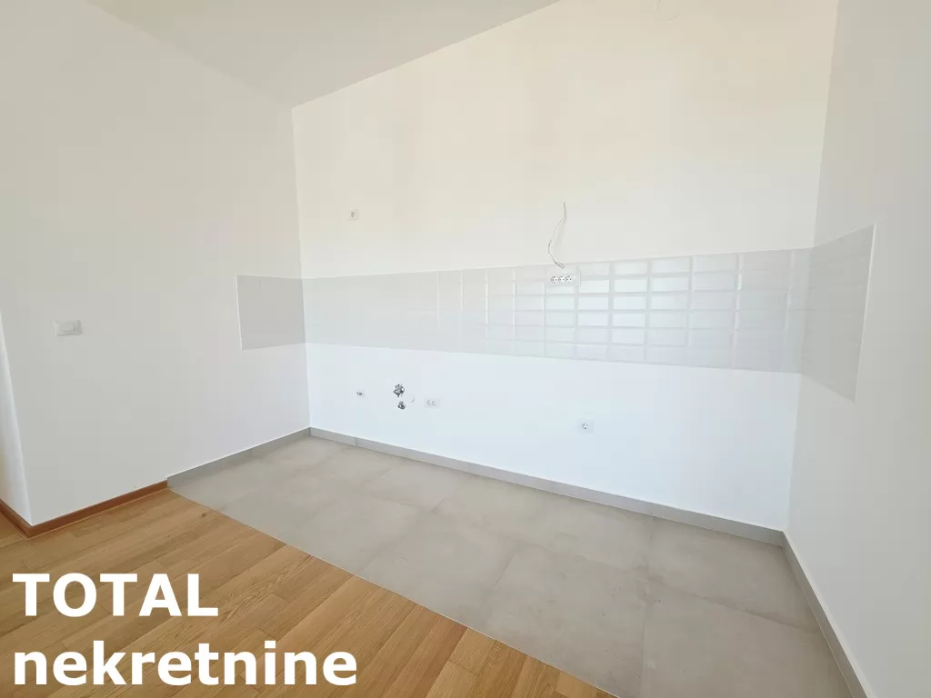 Stan,NOVI SAD,PODBARA,kv: 79.00, € 260700, ID: 1102429 5