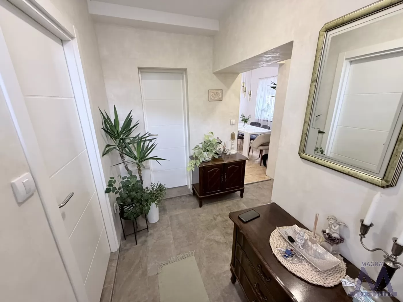 Stan,NOVI SAD,TELEP,kv: 79, € 179000, ID: 1019411 9