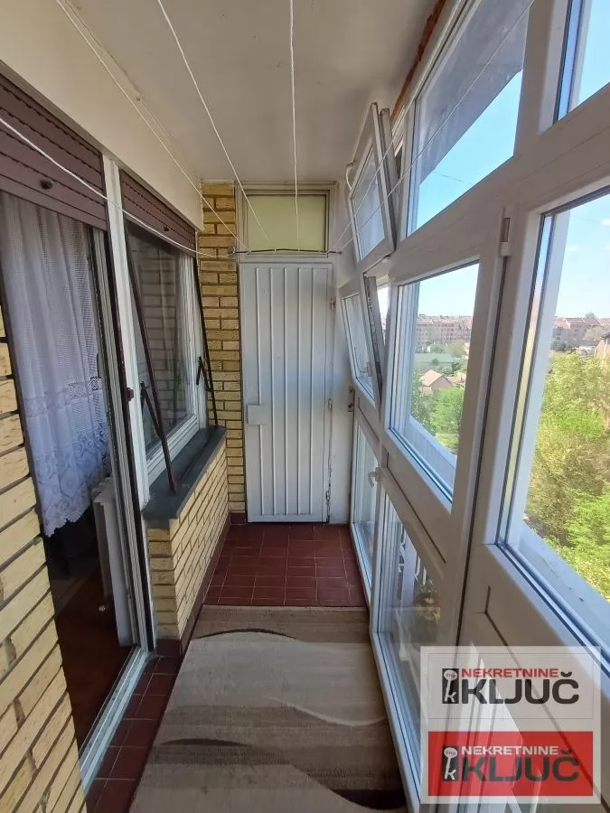 SAJMIŠTE, 65m2, Dvoiposoban kod Master Centra 10