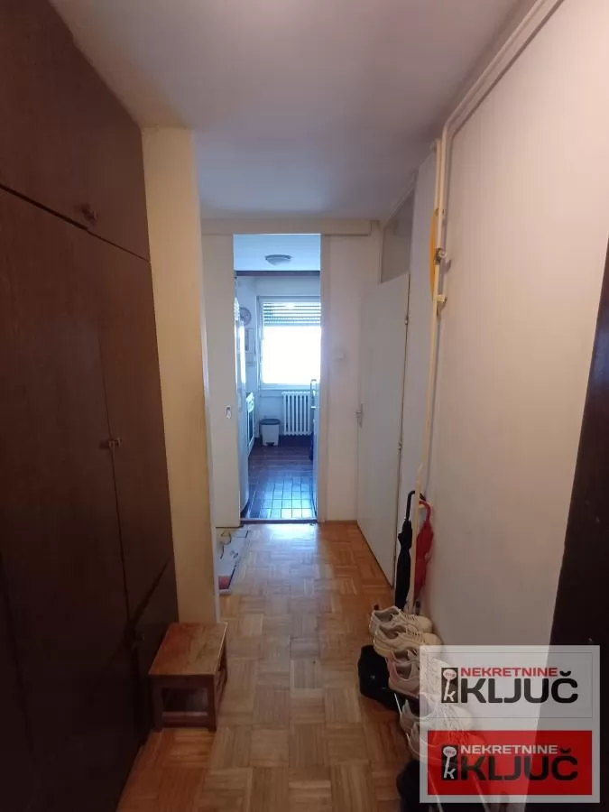 SAJMIŠTE, 65m2, Dvoiposoban kod Master Centra 11