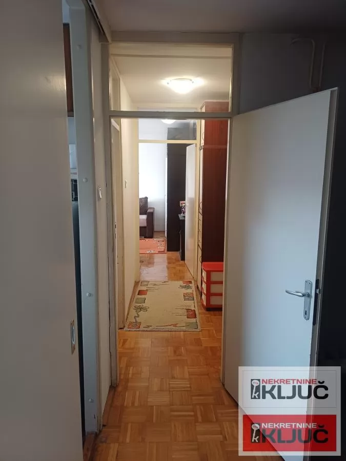 SAJMIŠTE, 65m2, Dvoiposoban kod Master Centra 12