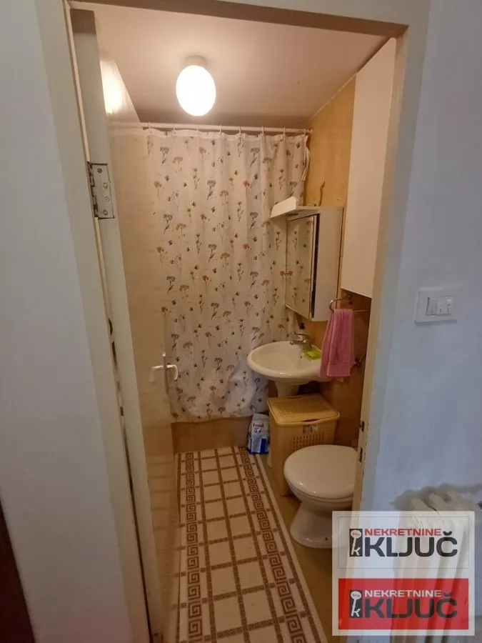 SAJMIŠTE, 65m2, Dvoiposoban kod Master Centra 14