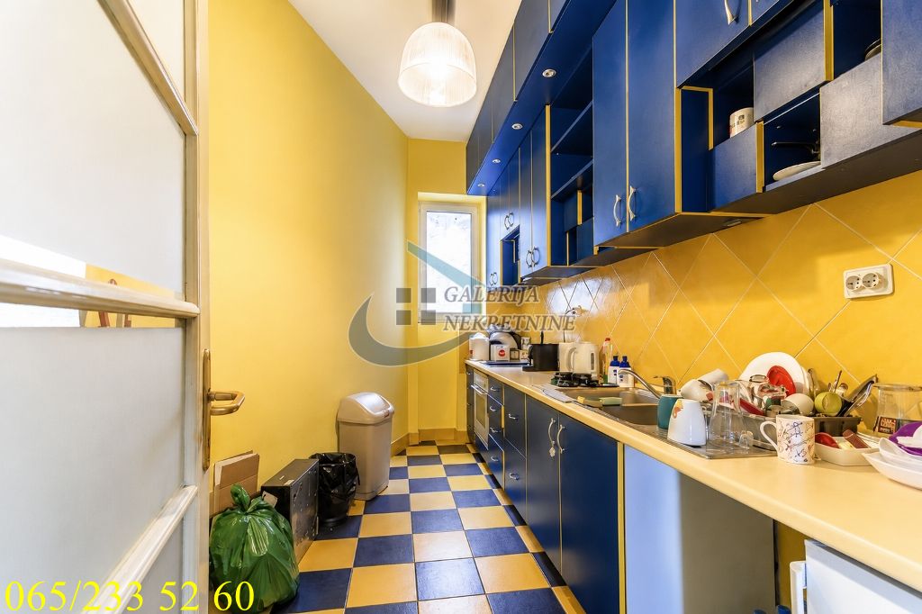 Stari grad  Pionirski park   Andrićev venac 120m2 7