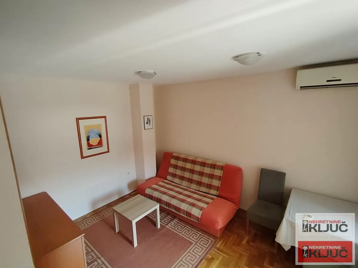 NOVA DETELINARA IZDAJE SE JEDNOIPOSOBAN NAMEŠTEN STAN 1