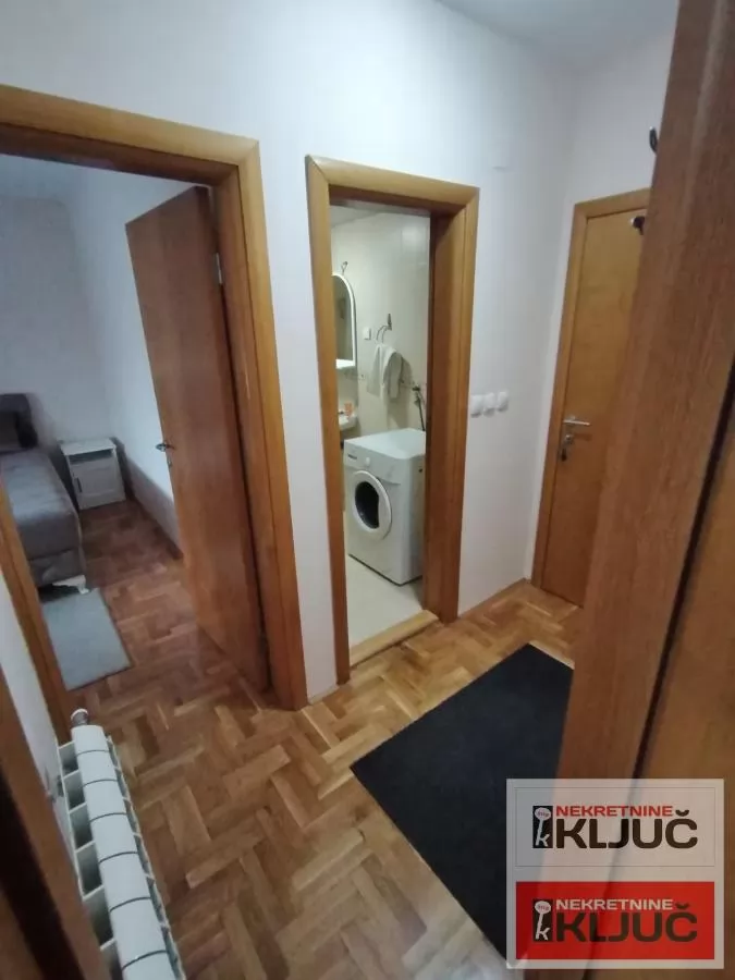 NOVA DETELINARA IZDAJE SE JEDNOIPOSOBAN NAMEŠTEN STAN 14