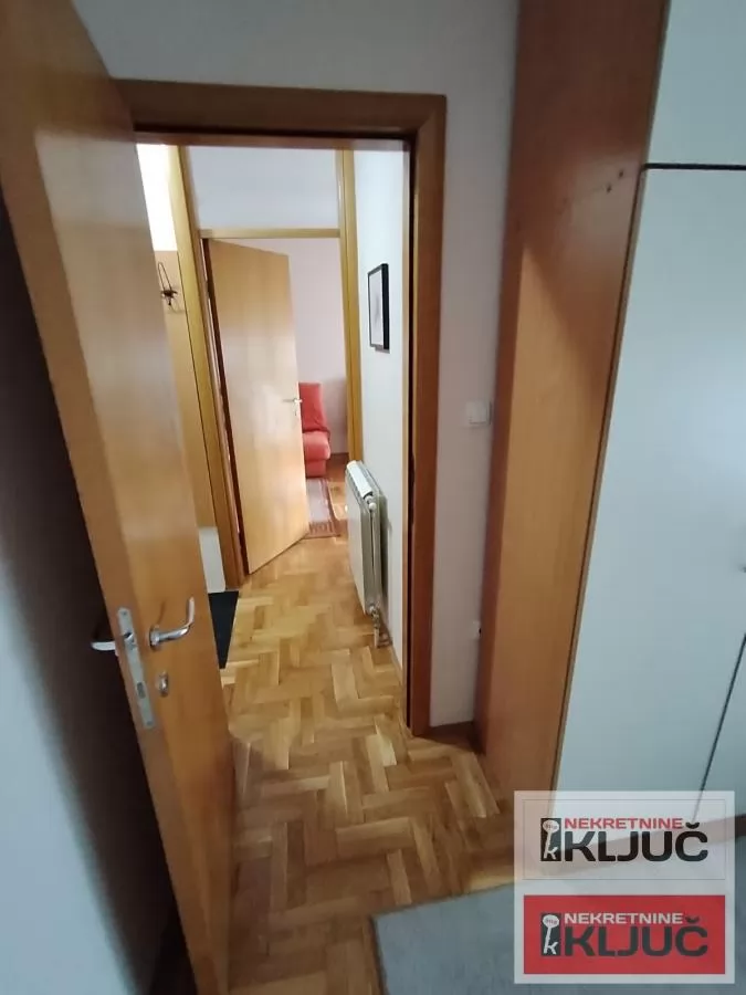 NOVA DETELINARA IZDAJE SE JEDNOIPOSOBAN NAMEŠTEN STAN 15