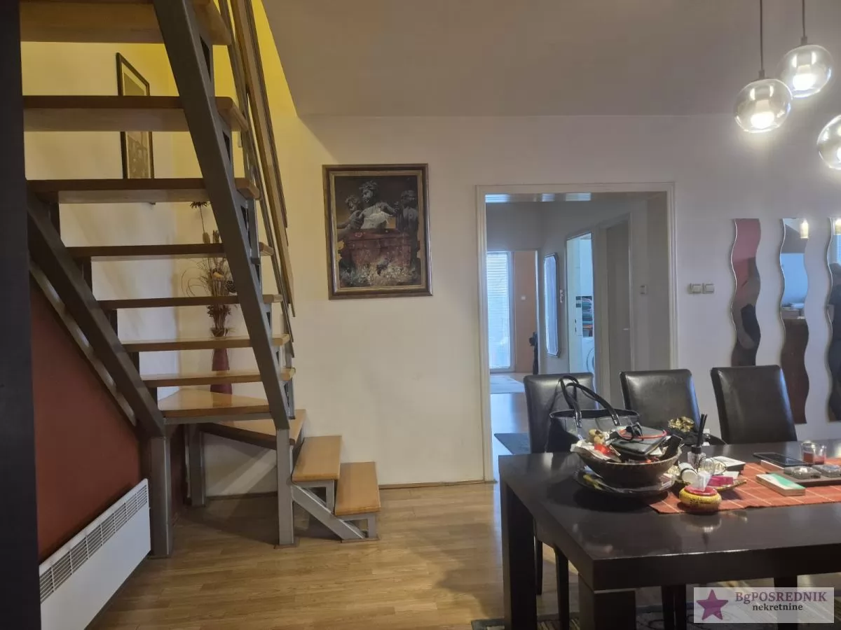 Savski venac, Senjak, Viktora Igoa, 95m2+28m2 10