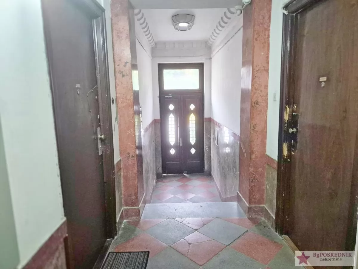 Savski venac, Senjak, Viktora Igoa, 95m2+28m2 14