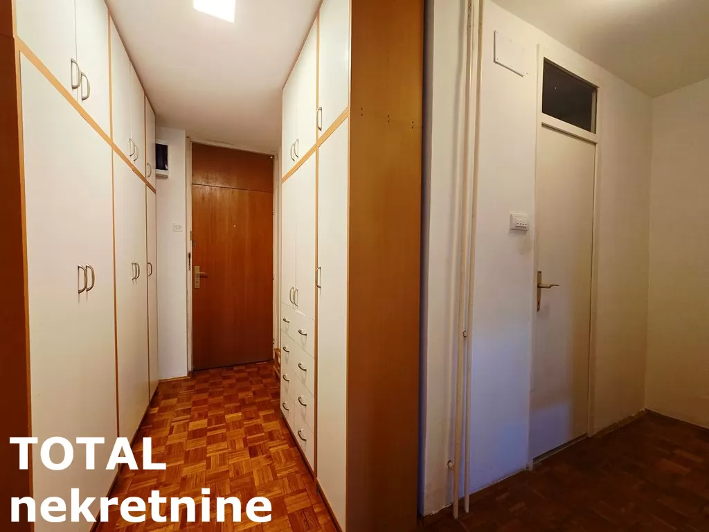Stan,NOVI SAD,BULEVAR,kv: 54.00, € 165000, ID: 1102906 10