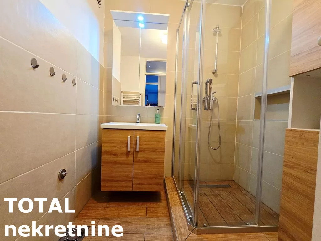 Stan,NOVI SAD,BULEVAR,kv: 54.00, € 165000, ID: 1102906 8