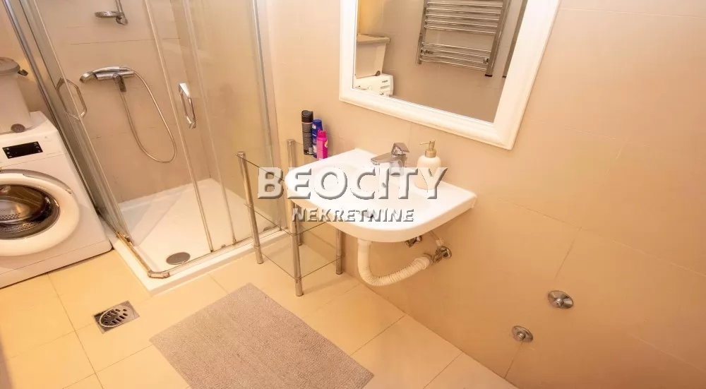 Trosoban stan, 68 m2, Centar, Cara Lazara ID: 132765 12