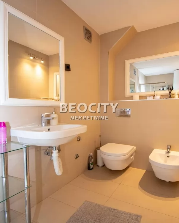 Trosoban stan, 68 m2, Centar, Cara Lazara ID: 132765 15