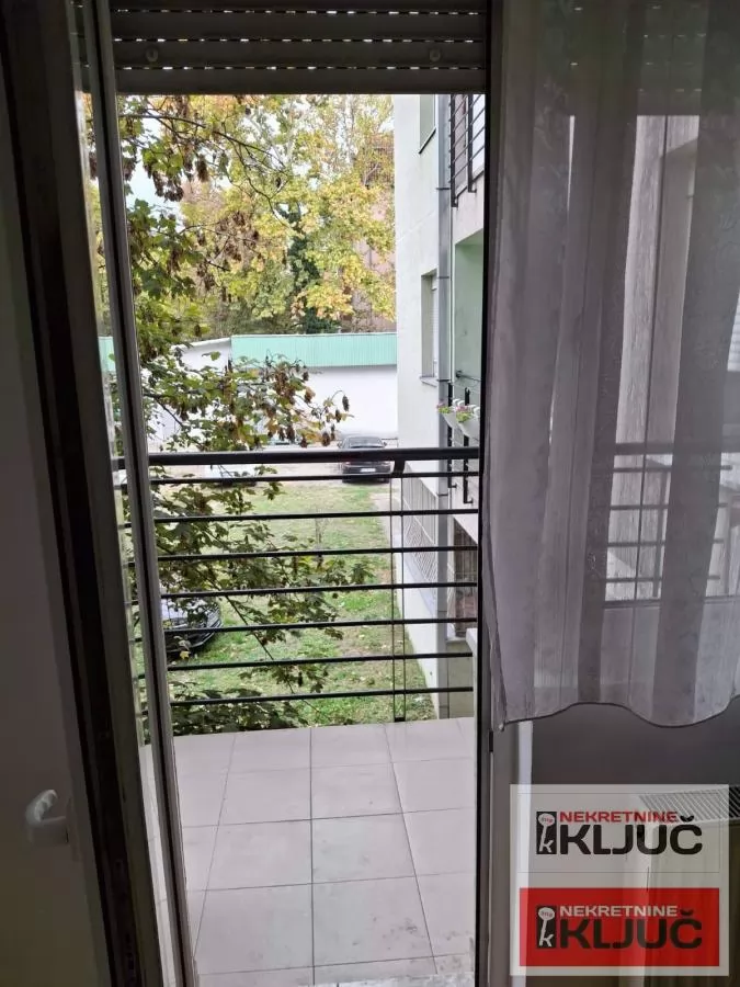 Dvosoban stan 45 m², Novo Naselje, Novi Sad, 1. sprat 4