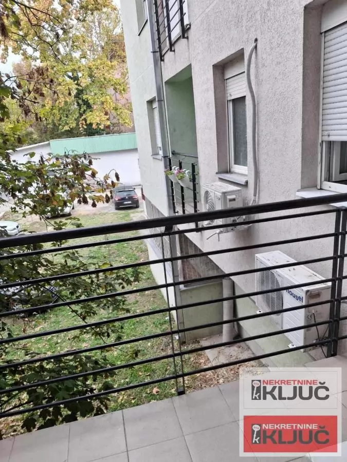 Dvosoban stan 45 m², Novo Naselje, Novi Sad, 1. sprat 9