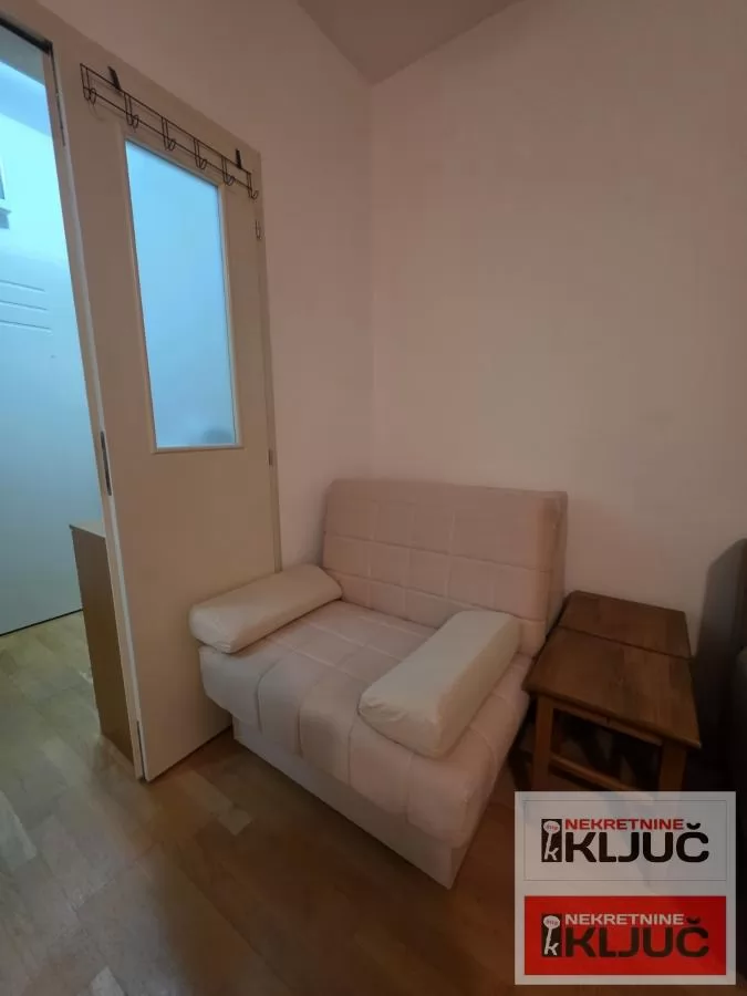 Garsonjera 25 m², Bulevar Oslobođenja, Novi Sad 4
