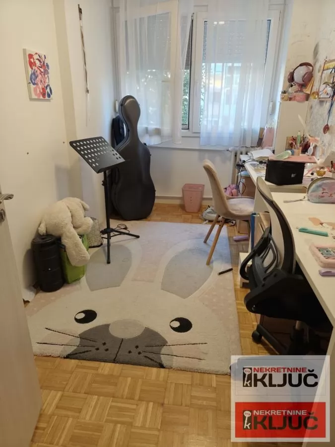 LIMAN 3, Troiposoban stan 76 m², Renoviran 7