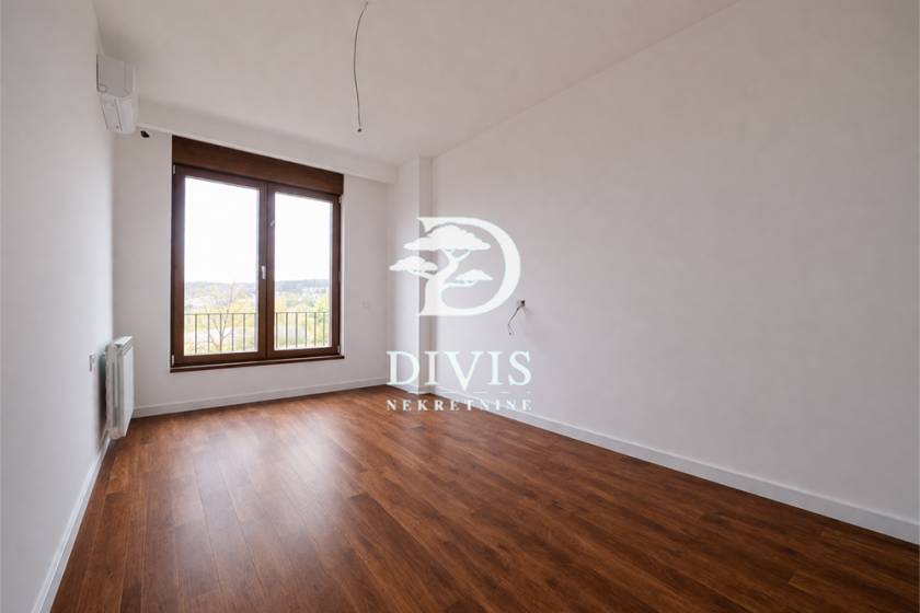Dvosoban stan sa garažom u Lux 51  Bežanijska kosa  60m2 5