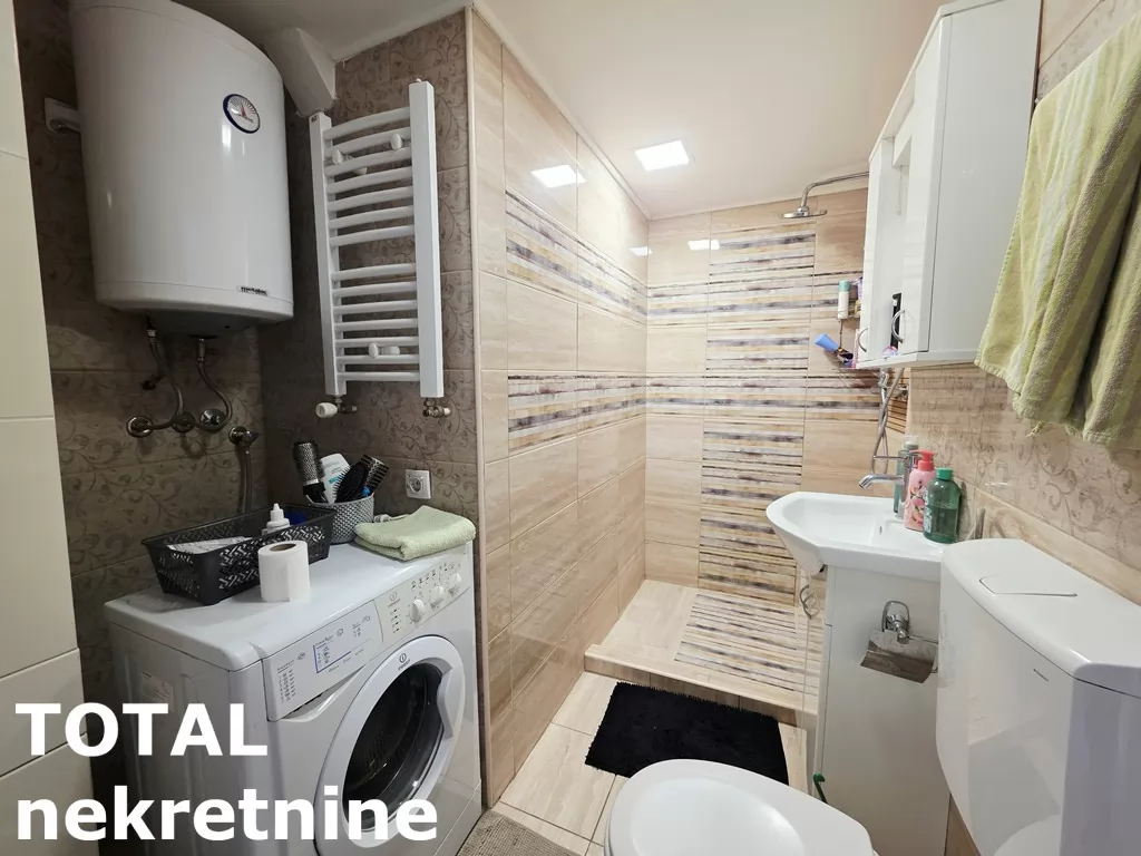 Stan,NOVI SAD,CENTAR,kv: 52.00, € 156000, ID: 1102917 13