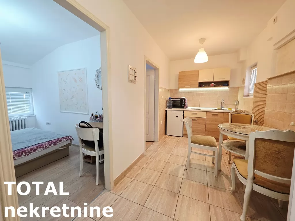 Stan,NOVI SAD,CENTAR,kv: 52.00, € 156000, ID: 1102917 8