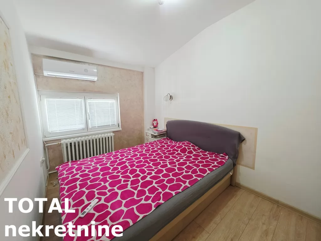 Stan,NOVI SAD,CENTAR,kv: 52.00, € 156000, ID: 1102917 9