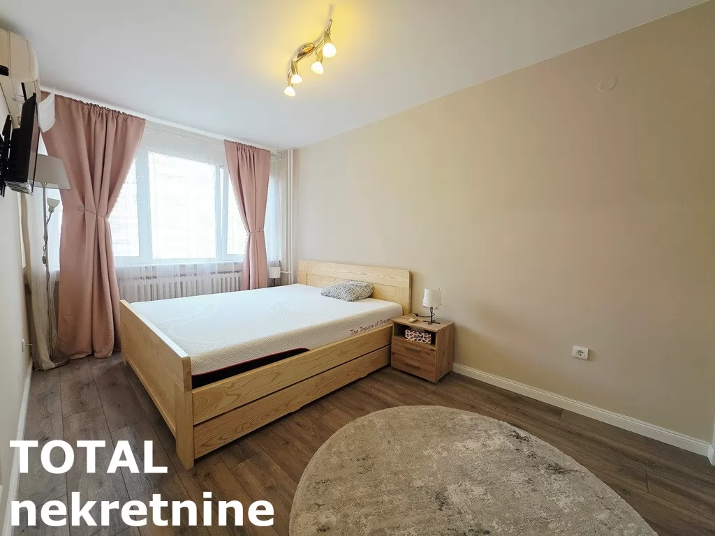 Stan,NOVI SAD,CENTAR,kv: 76.00, € 252000, ID: 1102765 14