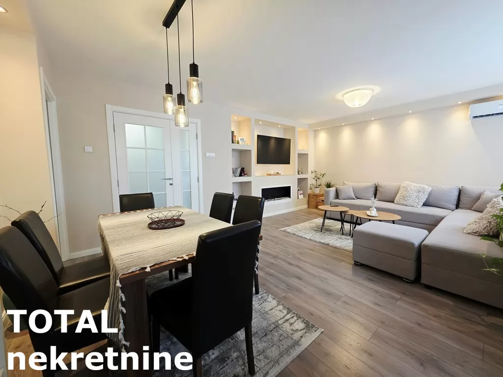 Stan,NOVI SAD,CENTAR,kv: 76.00, € 252000, ID: 1102765 5