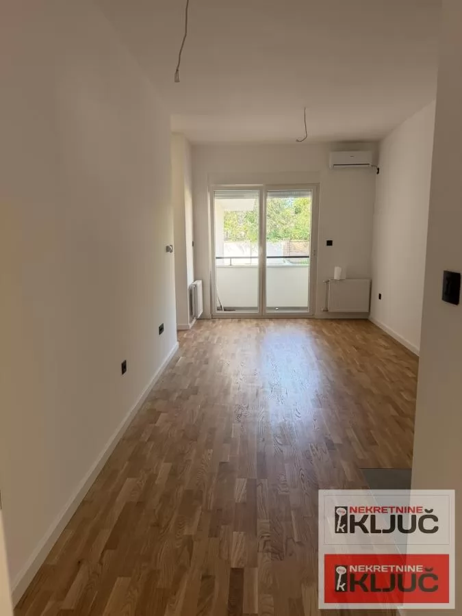 Telep, Novi Sad Dvosoban stan, 47 m², visoko prizemlje 3