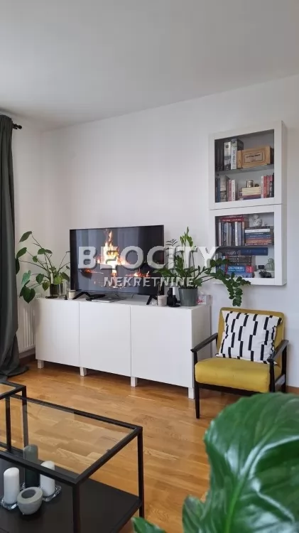 Trosoban stan, 64 m2, Salajka, Karađorđeva ID: 132981 2