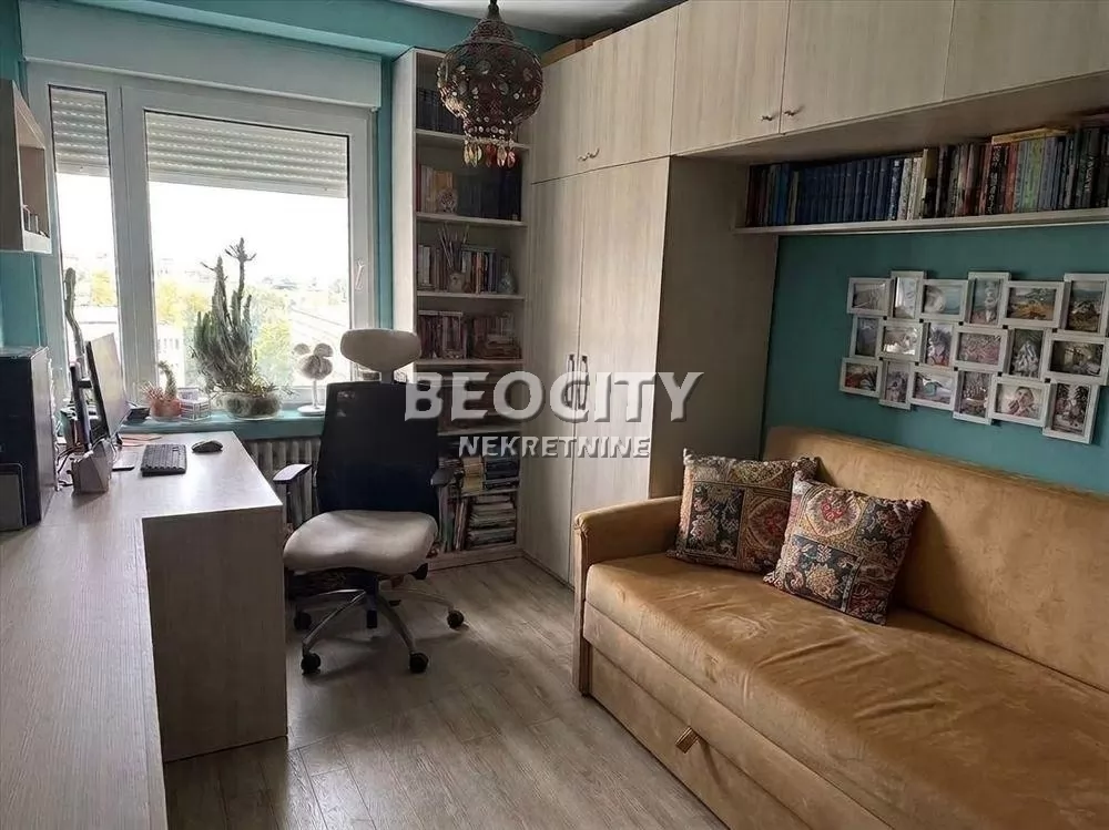 Trosoban stan, 75 m2, Banatić, Pariske Komune ID: 133948 11