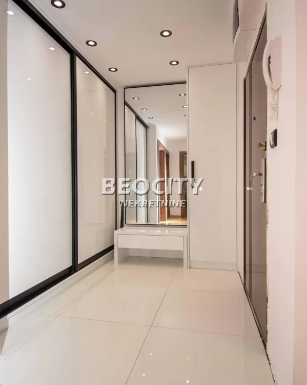 Trosoban stan, 92 m2, Centar, Pere Velimirovića ID: 133961 10