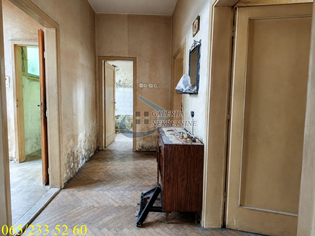 Vračar  Krunski venac   Desanke Maksimović 55m2 5
