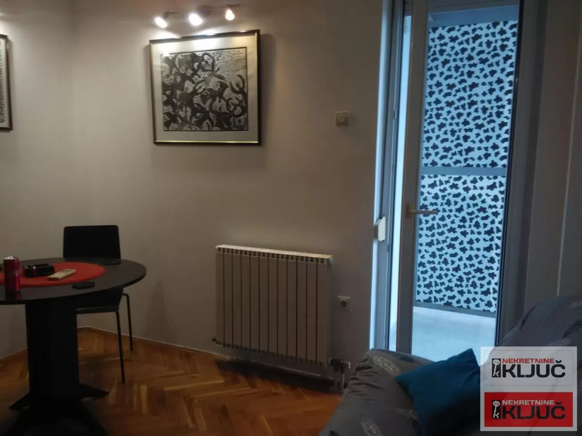 BULEVAR, 41m2, Jednoiposoban kod Futoške pijace 15