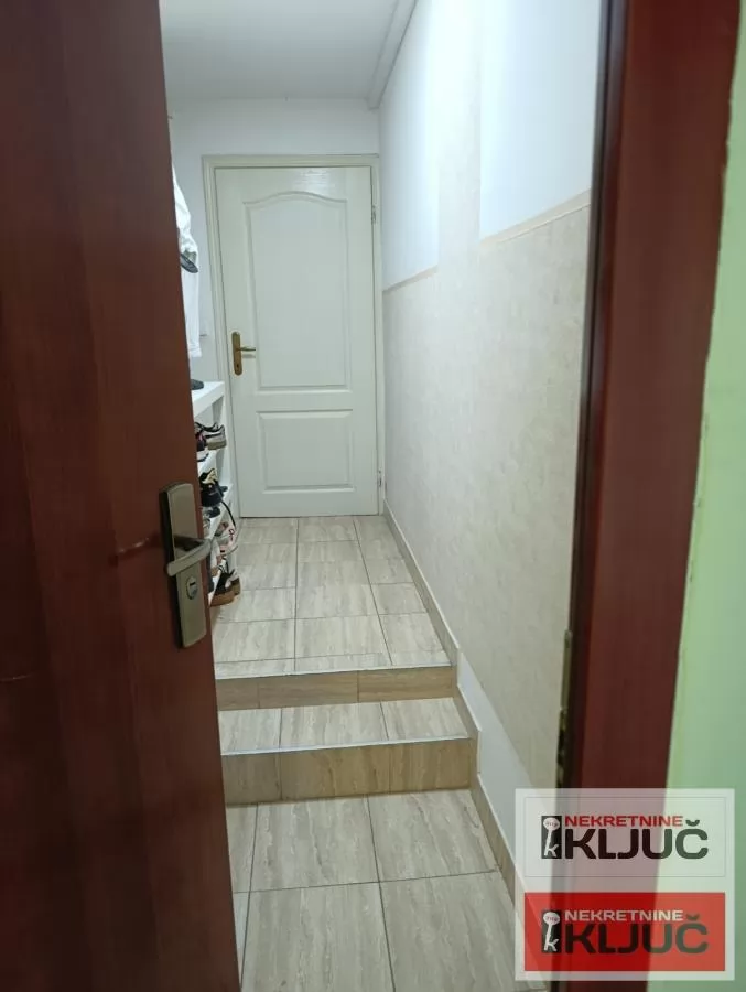 CENTAR, 52m2, Dvoiposoban kod Trga Mladenaca 9