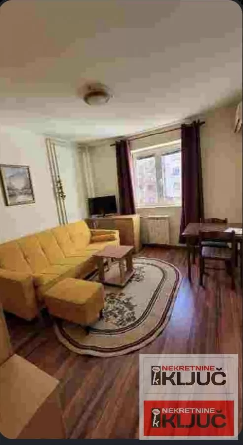 Garsonjera 26 m², Bulevar Oslobođenja, Novi Sad 1