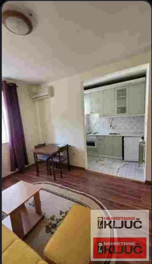 Garsonjera 26 m², Bulevar Oslobođenja, Novi Sad 3