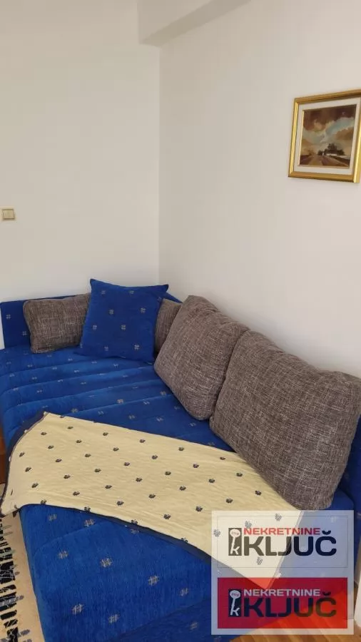 Jednoiposoban stan 43 m², Bulevar Oslobođenja, Novi Sad 7