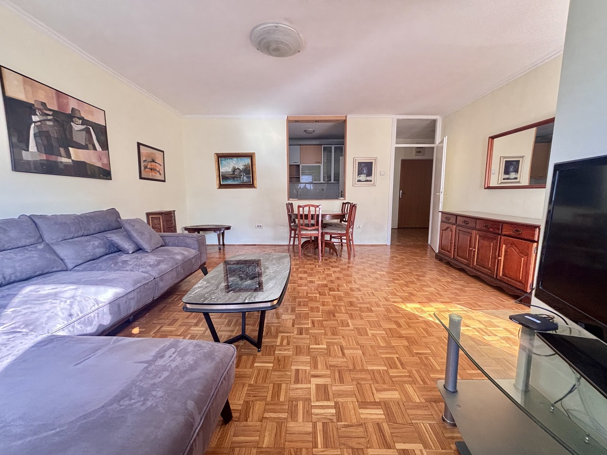 Odličan 3 0 stan kod Arene  Antifašističke borbe 1