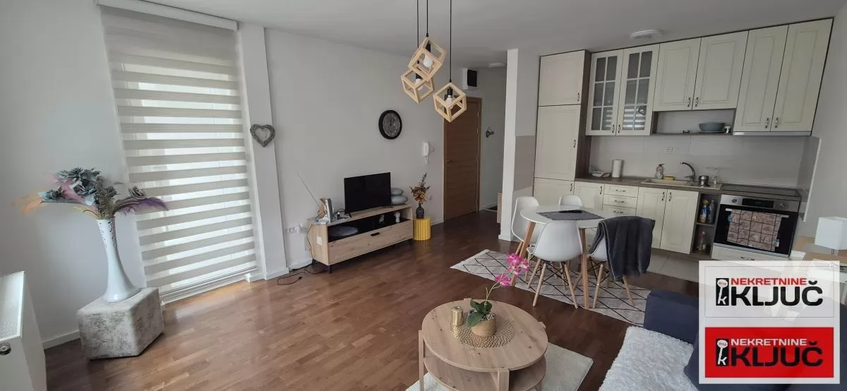 TELEPSKA DOLINA GRANDE, 71m2, Četvorosoban, Namešten 5