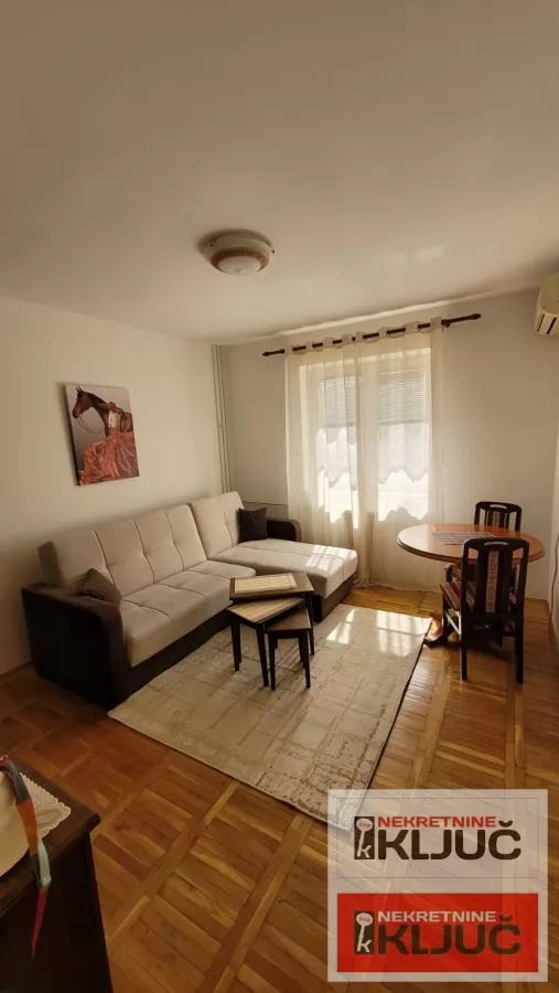 Garsonjera 26 m², Bulevar Oslobođenja, Novi Sad, 3. sprat 1