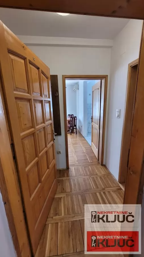 Garsonjera 26 m², Bulevar Oslobođenja, Novi Sad, 3. sprat 5